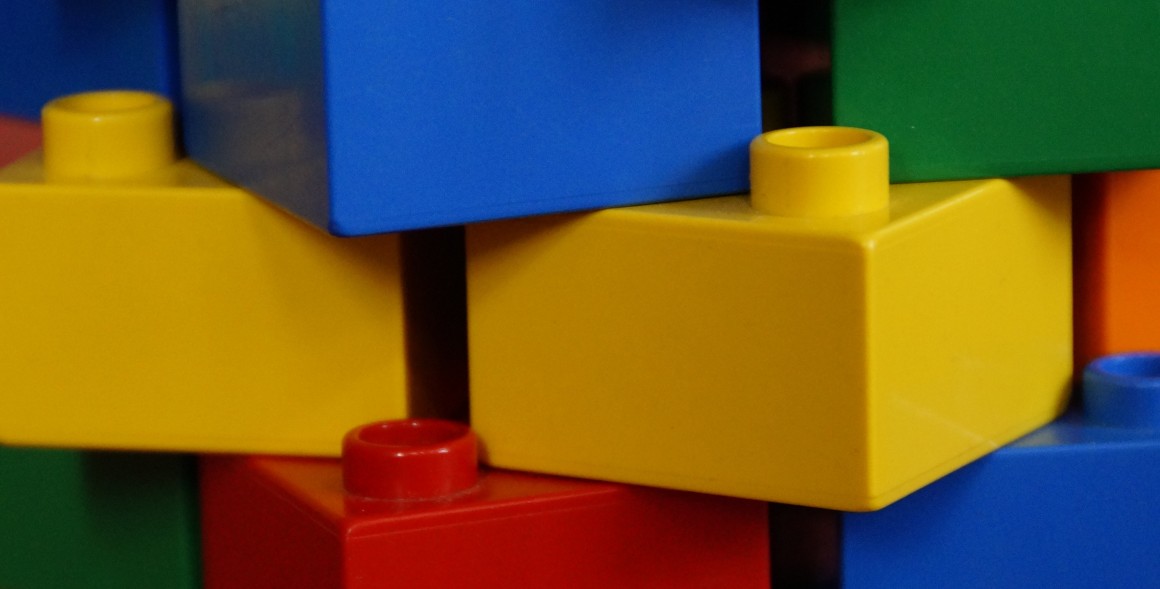 play-number-green-red-tower-color-698444-pxhere.com.jpg